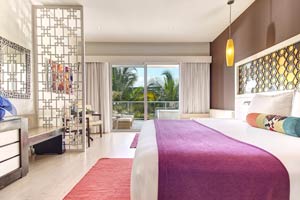 Diamond Club Honeymoon Suites at Royalton White Sands